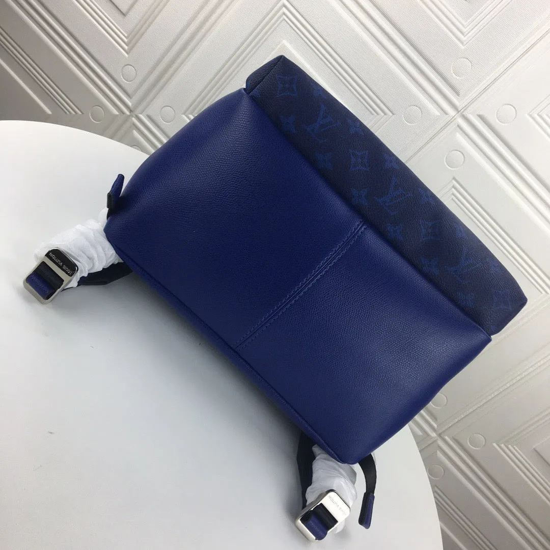 LV Discovery Backpack PM in Taiga & Monogram