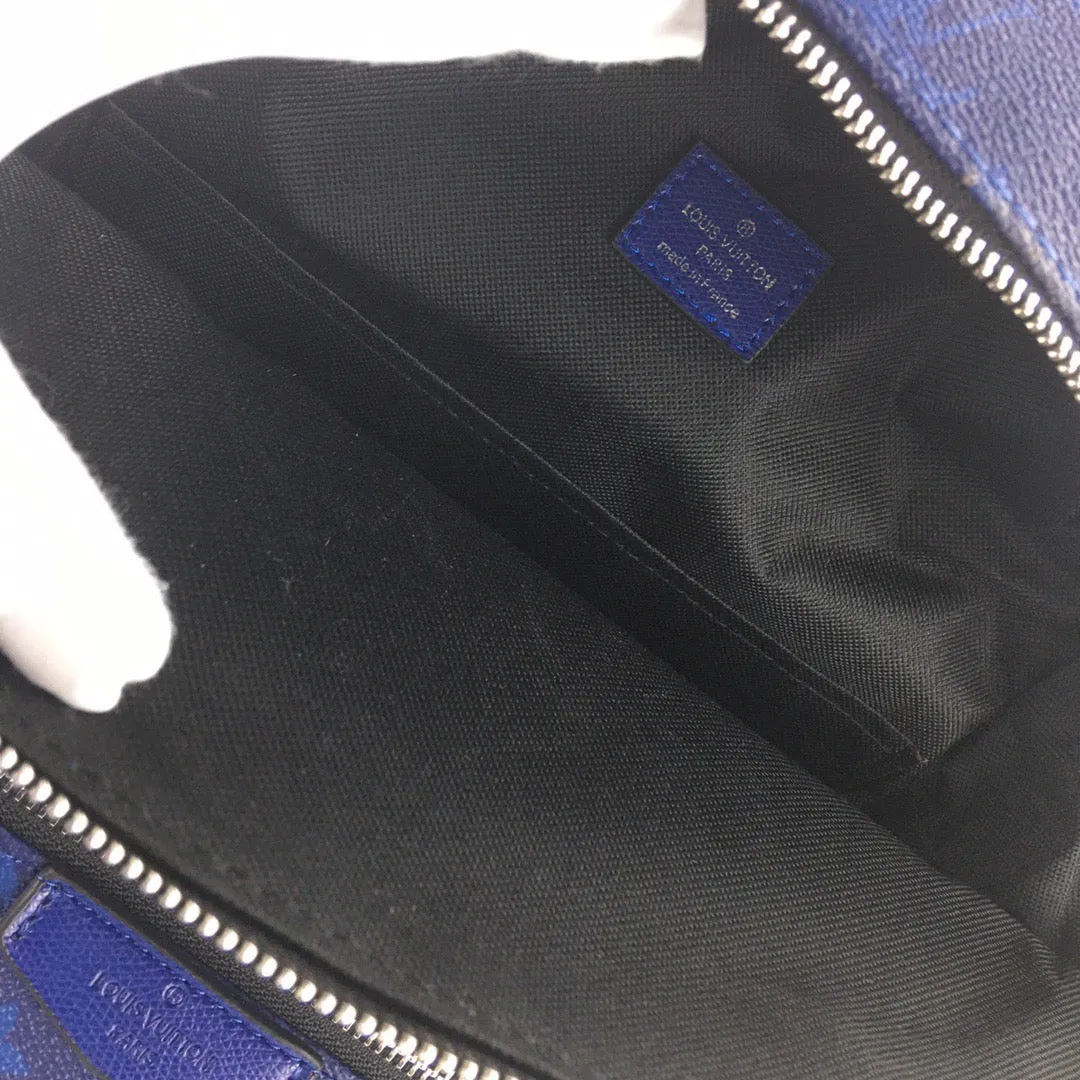 LV Discovery Backpack PM in Taiga & Monogram