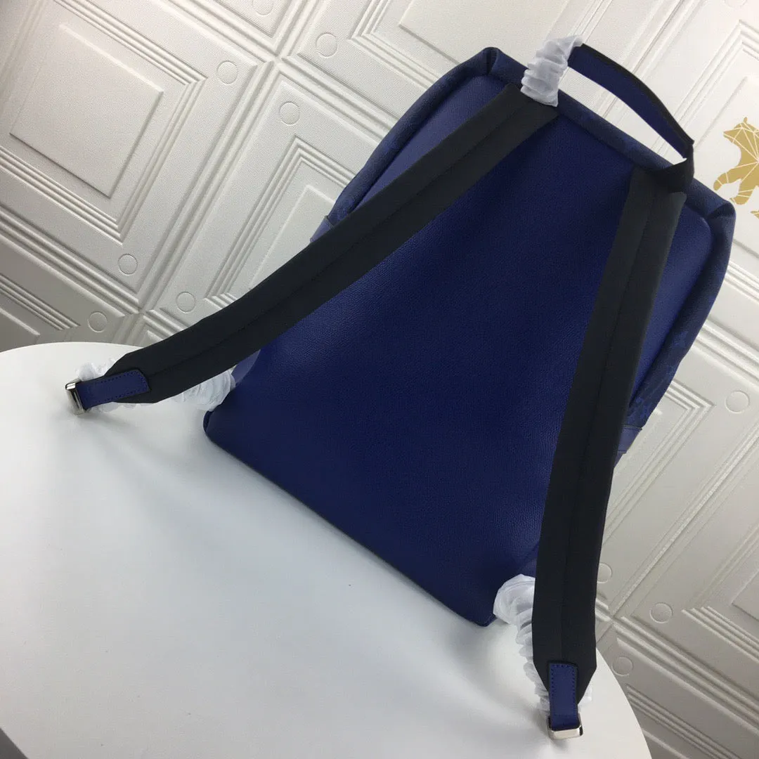 LV Discovery Backpack PM in Taiga & Monogram