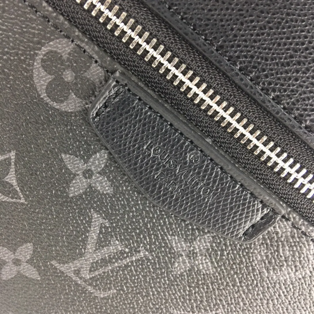 LV Discovery Backpack PM in Taiga & Monogram